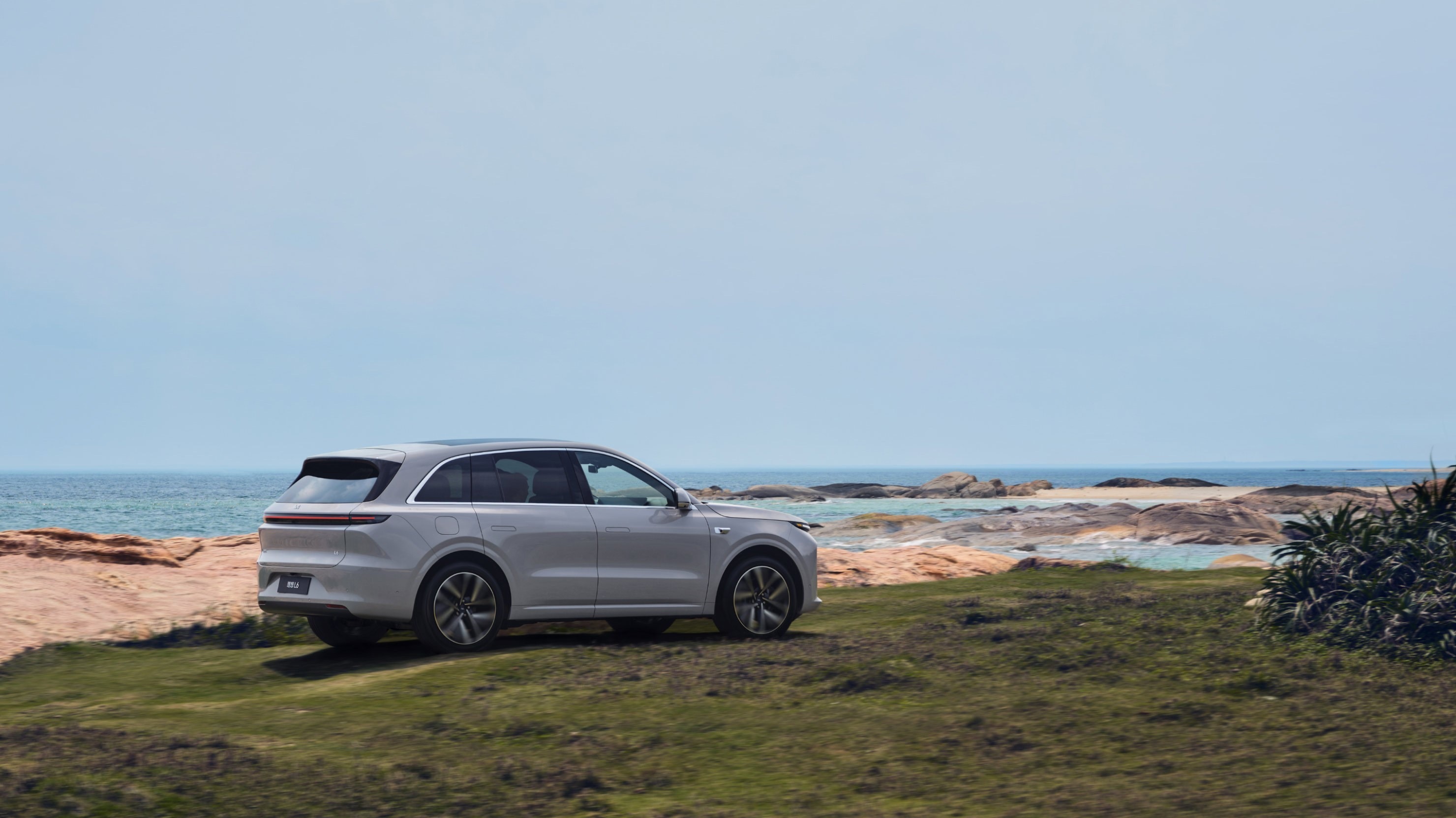 20万级中大型SUV！传祺向往S7 PK 理想L6，该选谁？