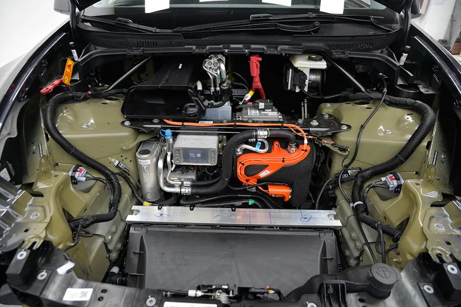 特斯拉Model Y：国产车都是压着及格线，还是老外“实诚”？