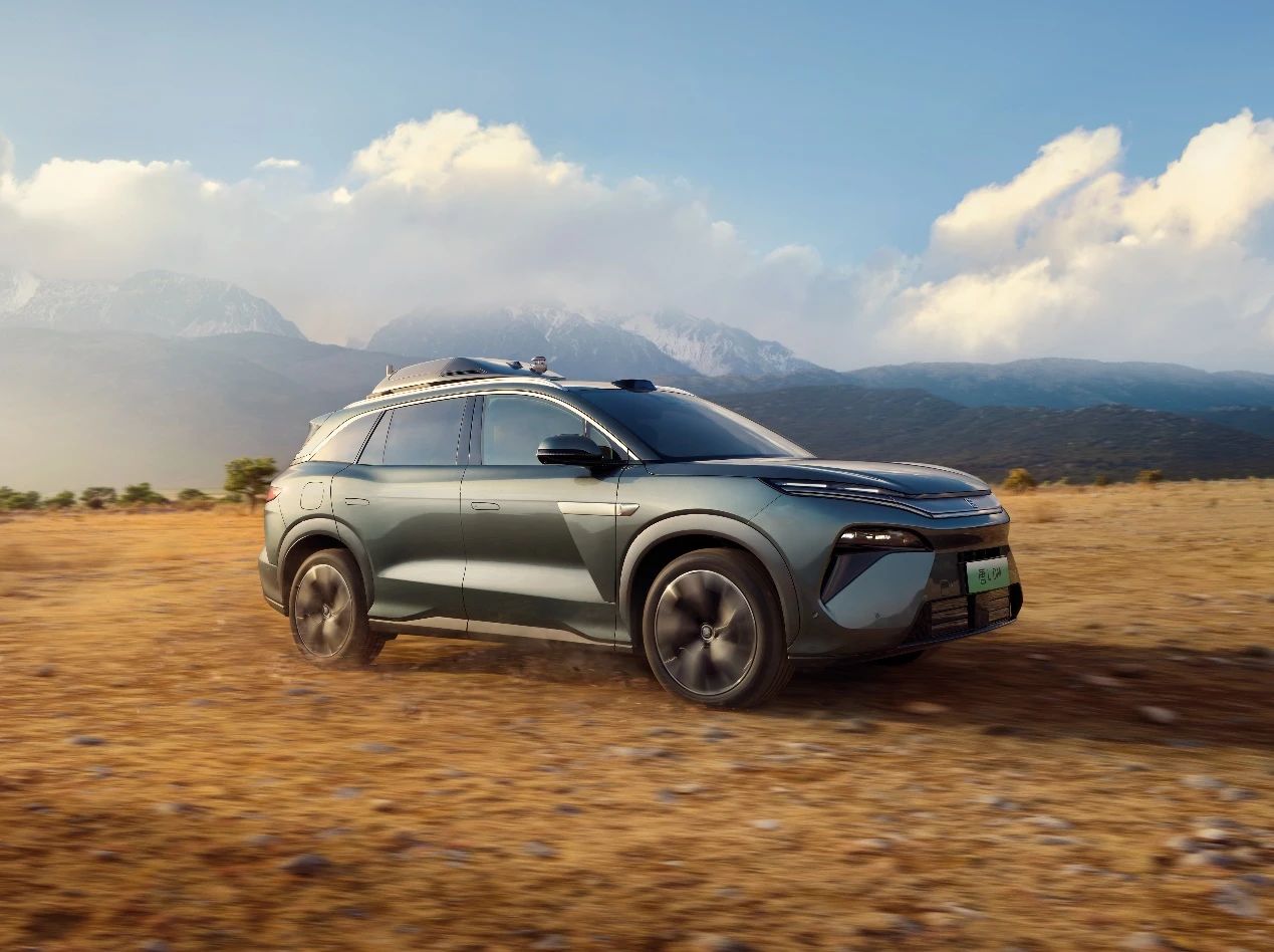 大家庭的第一台旗舰SUV 比亚迪唐L售价22.98万元起
