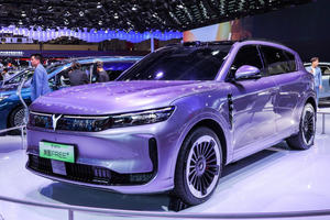 岚图汽车4月交付10019辆 同比大涨150%