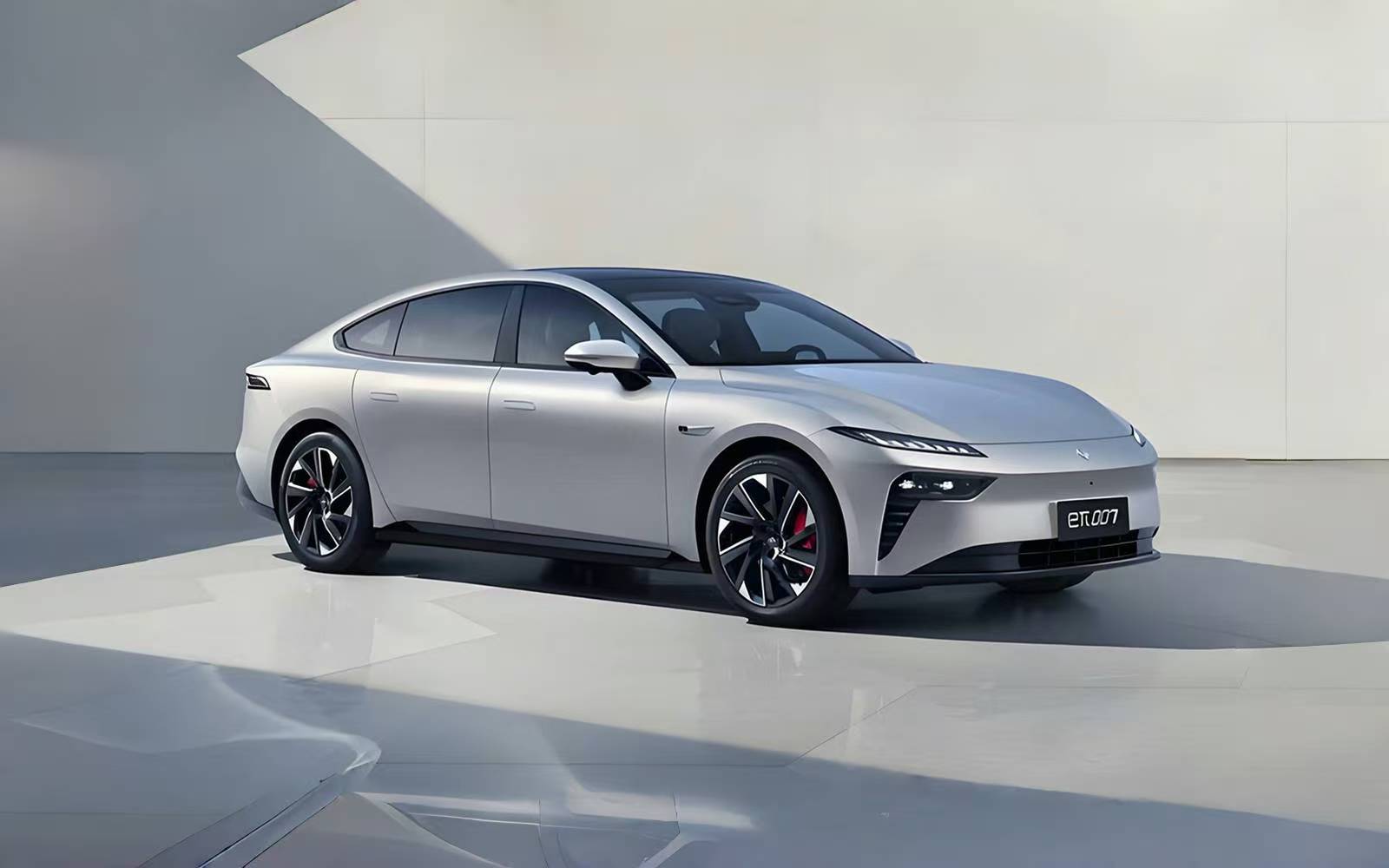 还在说日产N7是奕派007的“换壳车”？让我们来看看官方最新解释