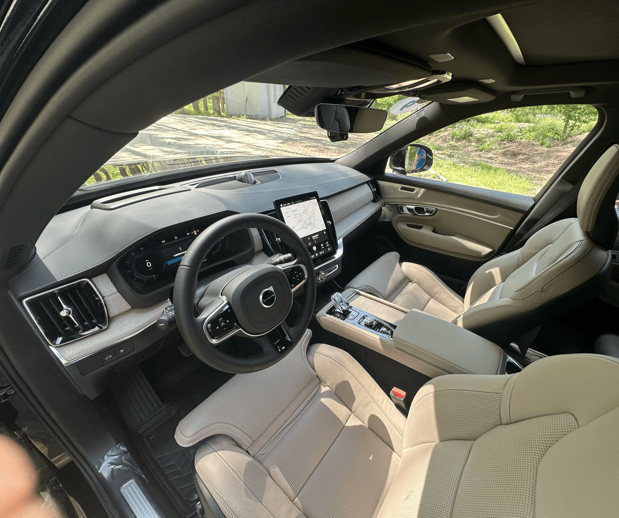 沃尔沃全新XC90：在安全基石下，深讨豪华智能进化论