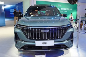 直瀑格栅+Flyme座舱，第四代博越L如何重塑10万级SUV标杆？