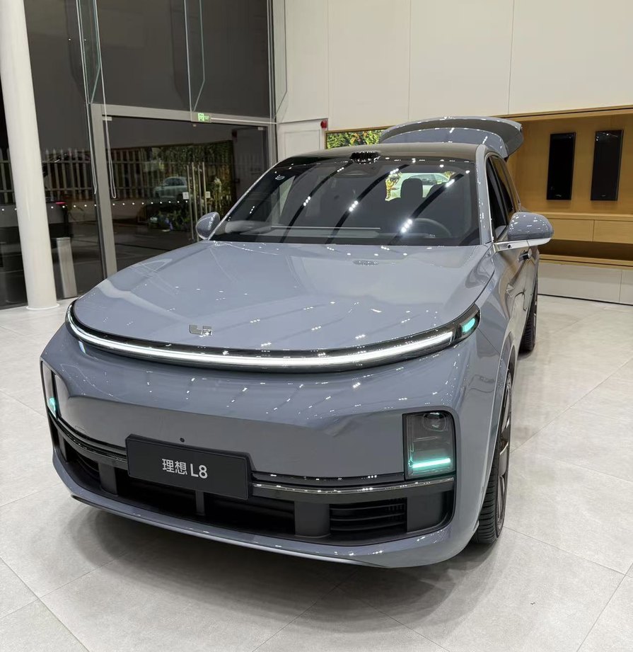 昊铂HL与理想L8：30万级增程SUV，哪款是你的心头爱？