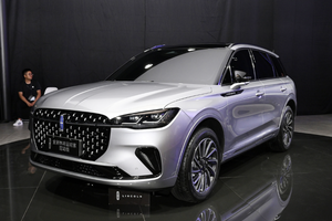 美系豪华SUV，起步261马力+10AT，20万出头可入手，还提供混动