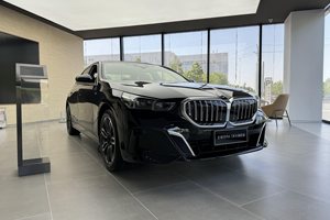 为什么4S店宁愿便宜好几万也要让你分期付款？全款分期谁更划算？