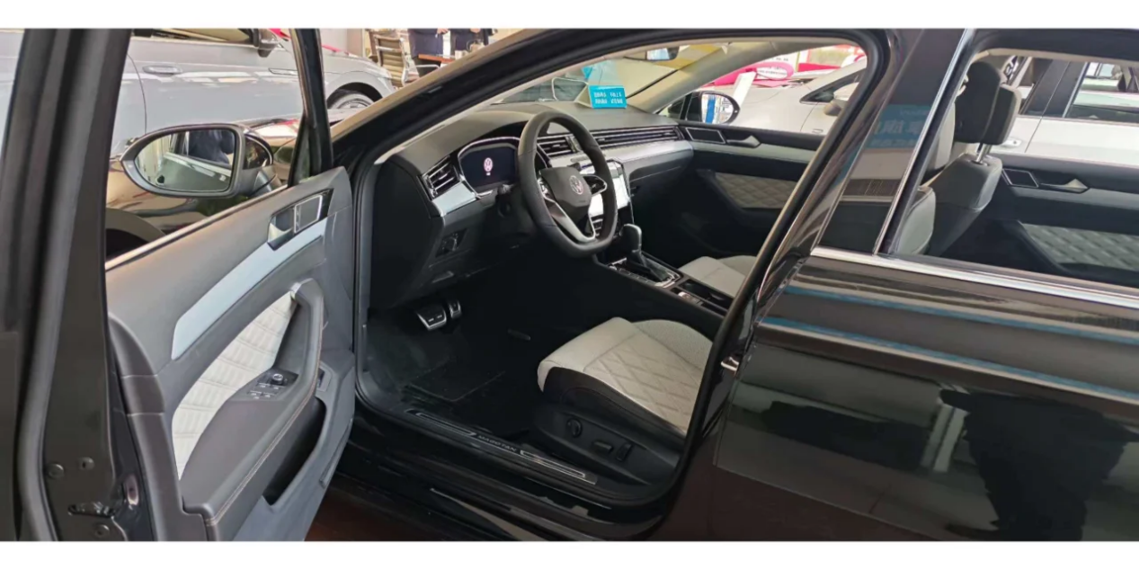 探店迈腾众享款 280TSI 豪华型：舒适驾乘新体验