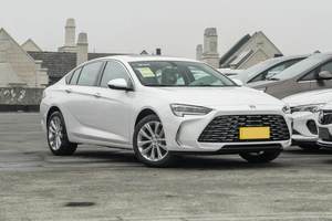 12万配2.0T+9AT，车长超4.9m还有合资品质，别克君威到底香不香？