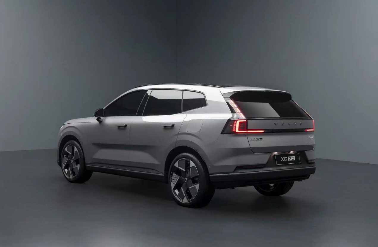 沃尔沃XC70来了，北欧豪华的“新菜式”合你口味吗？