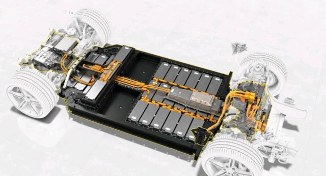 特斯拉最低才14万？！曝ModelY减配“丐版”，杀疯了...