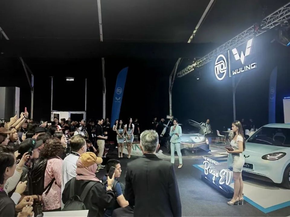 上汽通用五菱携手陈唱集团进军马来市场，开启东盟新篇章