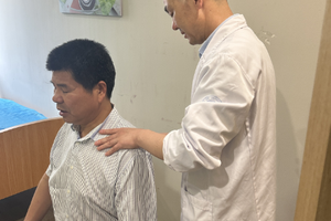 杭州邦尔骨科医院联合太平洋人寿（浙江分公司）开展健康公益活动