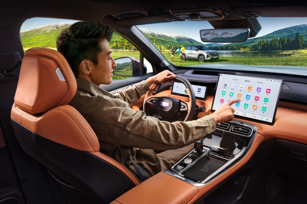 9.29万元起售！“新一代三好SUV”第四代博越L开启燃油SUV智能平权时代