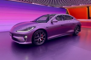 天幕、座椅都有“黑科技”！全新智己L6上市，21.99万元起