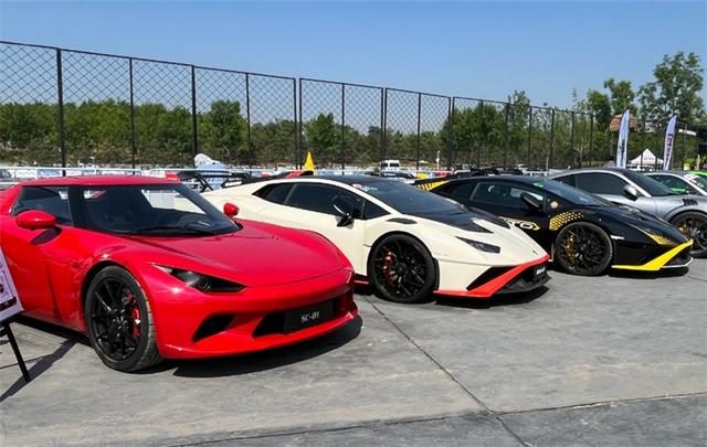 22.98万的国产纯电小跑车，真是法拉利平替？