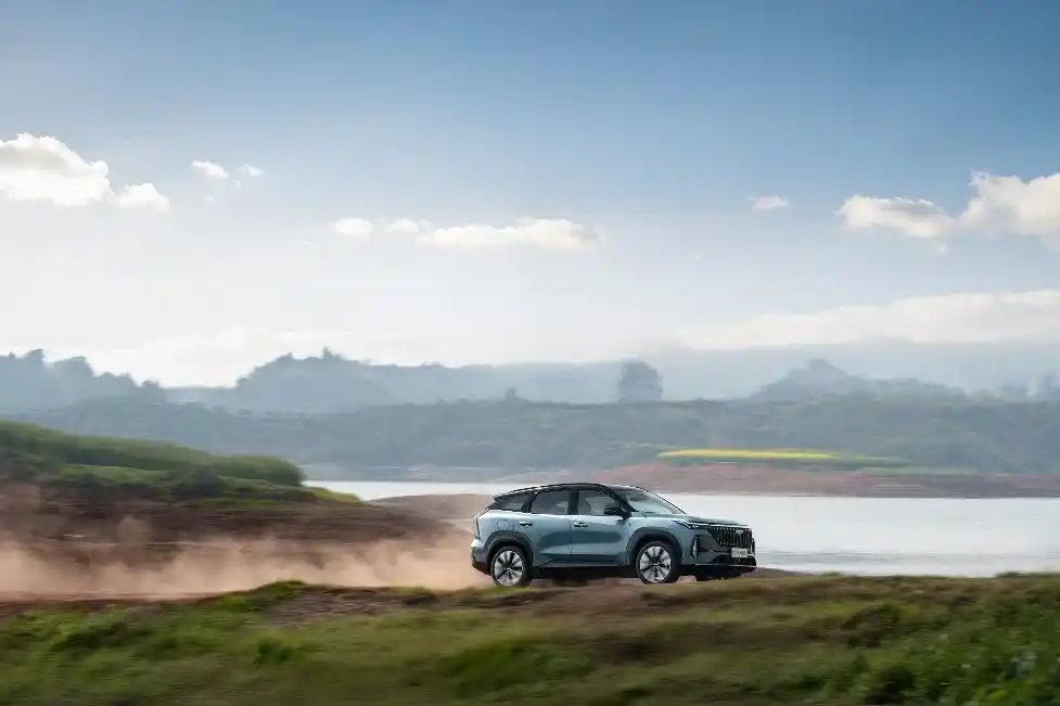 新一代三好SUV！第四代博越L上市限时价9.29万起