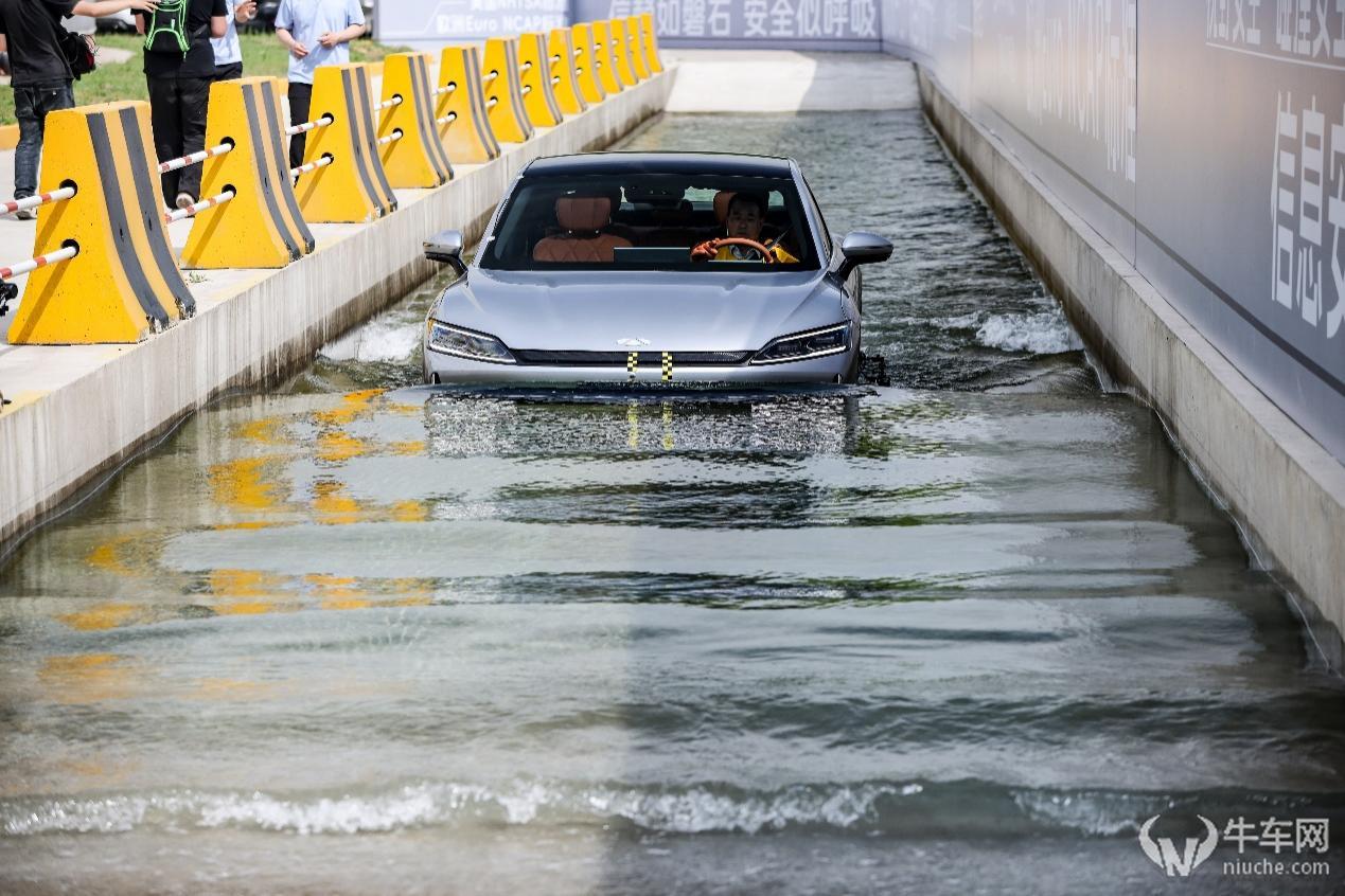 破局高端市场，奇瑞首款C级智慧新旗舰正式命名风云A9L