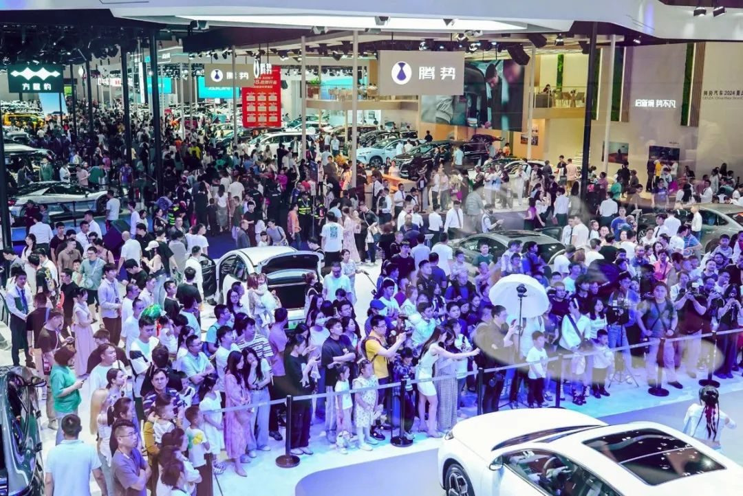城市节日启动！2025重庆国际车展早鸟票限时开抢