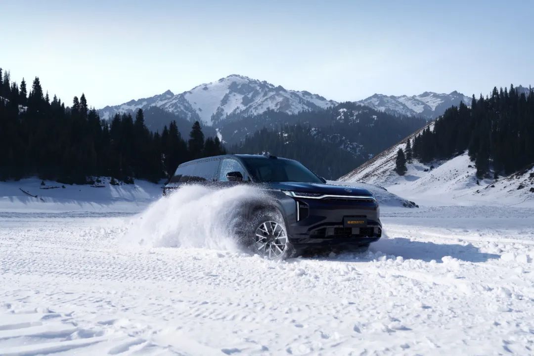 同为大五座SUV，传祺向往S7和理想L6，谁是更懂家庭出行的超值之选？