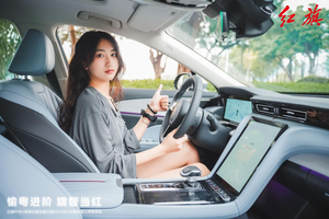 混动市场的“六边形战士”如何打破B级豪华车规则？