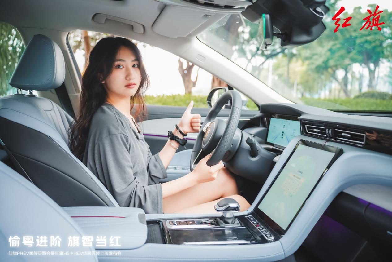 混动市场的“六边形战士”如何打破B级豪华车规则？