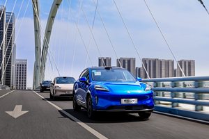 顶配豪华+限量一口价，17.99万起的昊铂HT比G6、LS6更值得入手