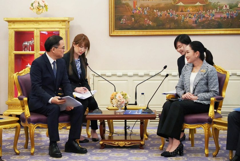 泰国总理会见长安汽车朱华荣 祝贺罗勇工厂投产