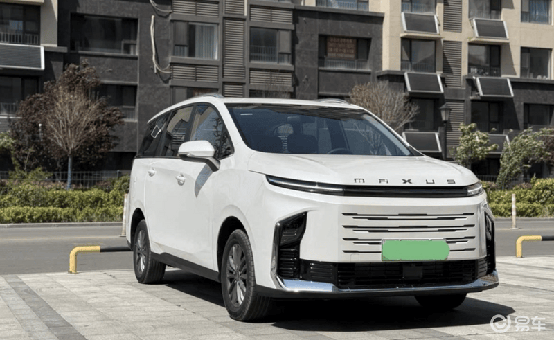 10万级MPV之争，上汽大通G50混动和广汽传祺M6 PRO谁更强？
