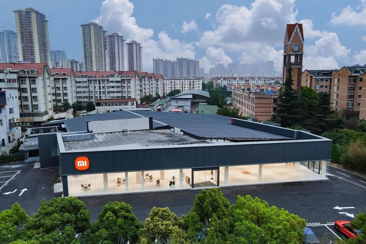 销售售后一体！小米汽⻋昆明日新东路店营业