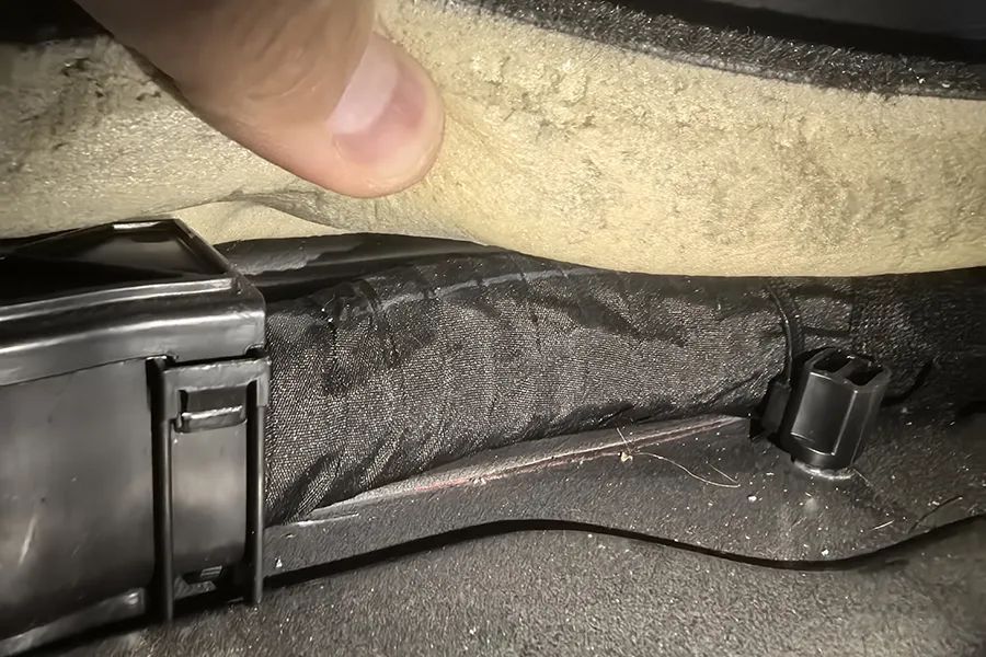 理想MEGA拆车：只要你能接受外观，其余都无可挑剔！