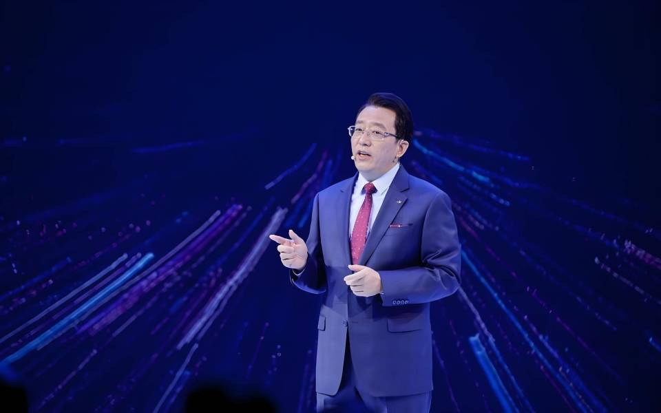广汽集团大洗牌，力求留在牌桌上的自救