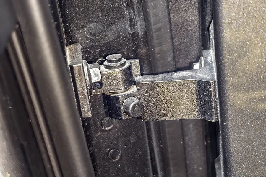 理想MEGA拆车：只要你能接受外观，其余都无可挑剔！