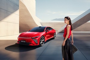 标配800V、700km续航、23扬、猎鹰辅助驾驶！全新2025款星纪元ES纯电18.98万元起
