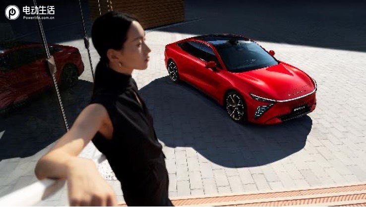 8大豪华标配3大产品力燃爆 全新25款星纪元ES纯电上市18.98万元起
