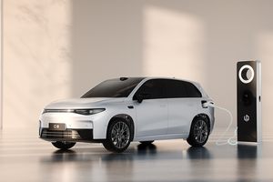 2026款零跑C10：增配+降价，拥有增程、纯电可选