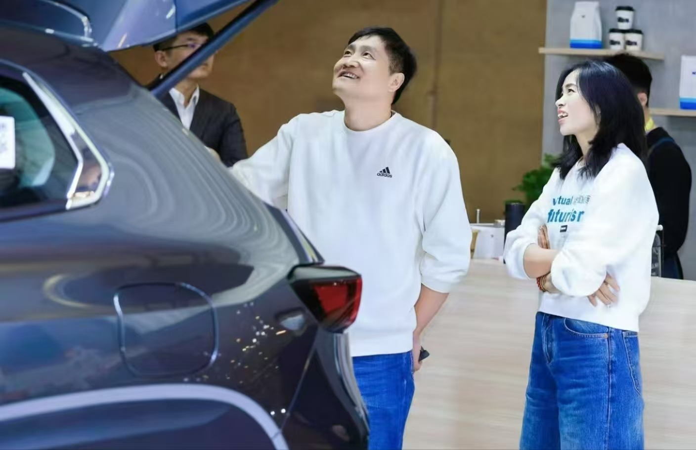 2025青岛车展：长安马自达展台闪耀，EZ-60领衔登场