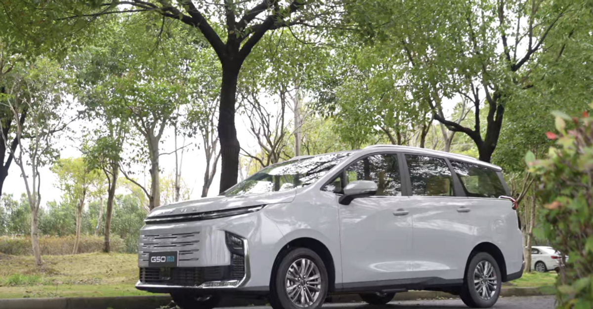 放大招！这款低油耗、大空间的10万级MPV，实力碾压传祺M6