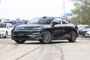 11万多就能买C级车，车长超5米，高颜值+双动力，带你看银河星耀8