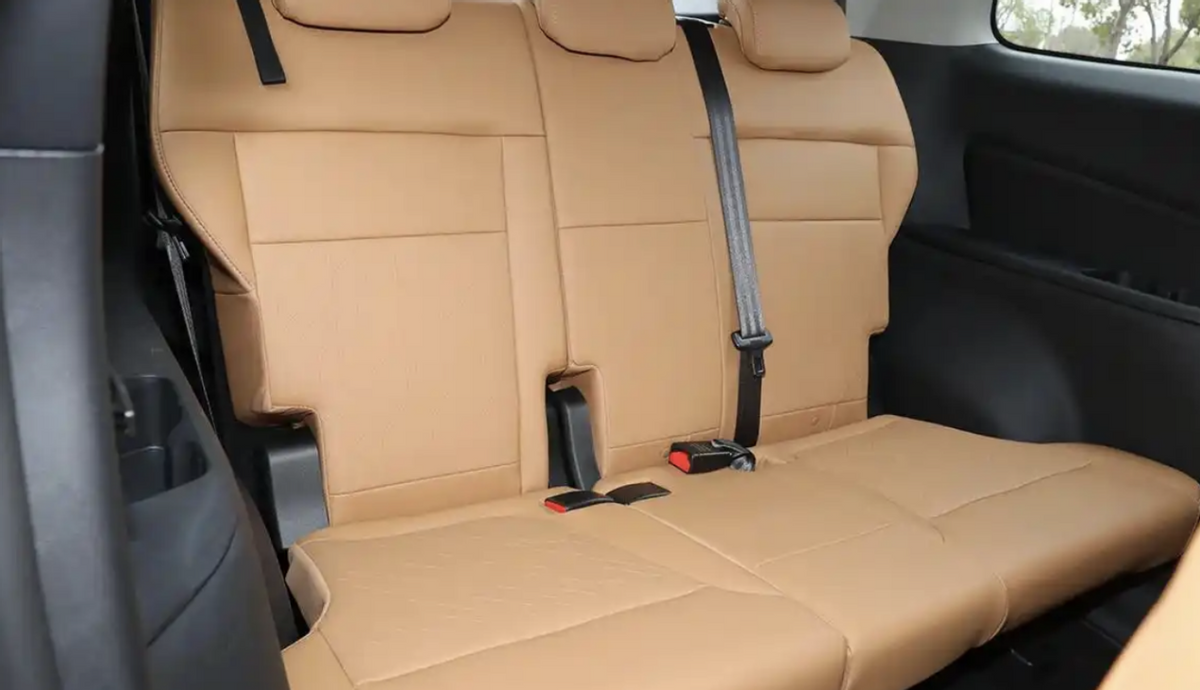 放大招！这款低油耗、大空间的10万级MPV，实力碾压传祺M6