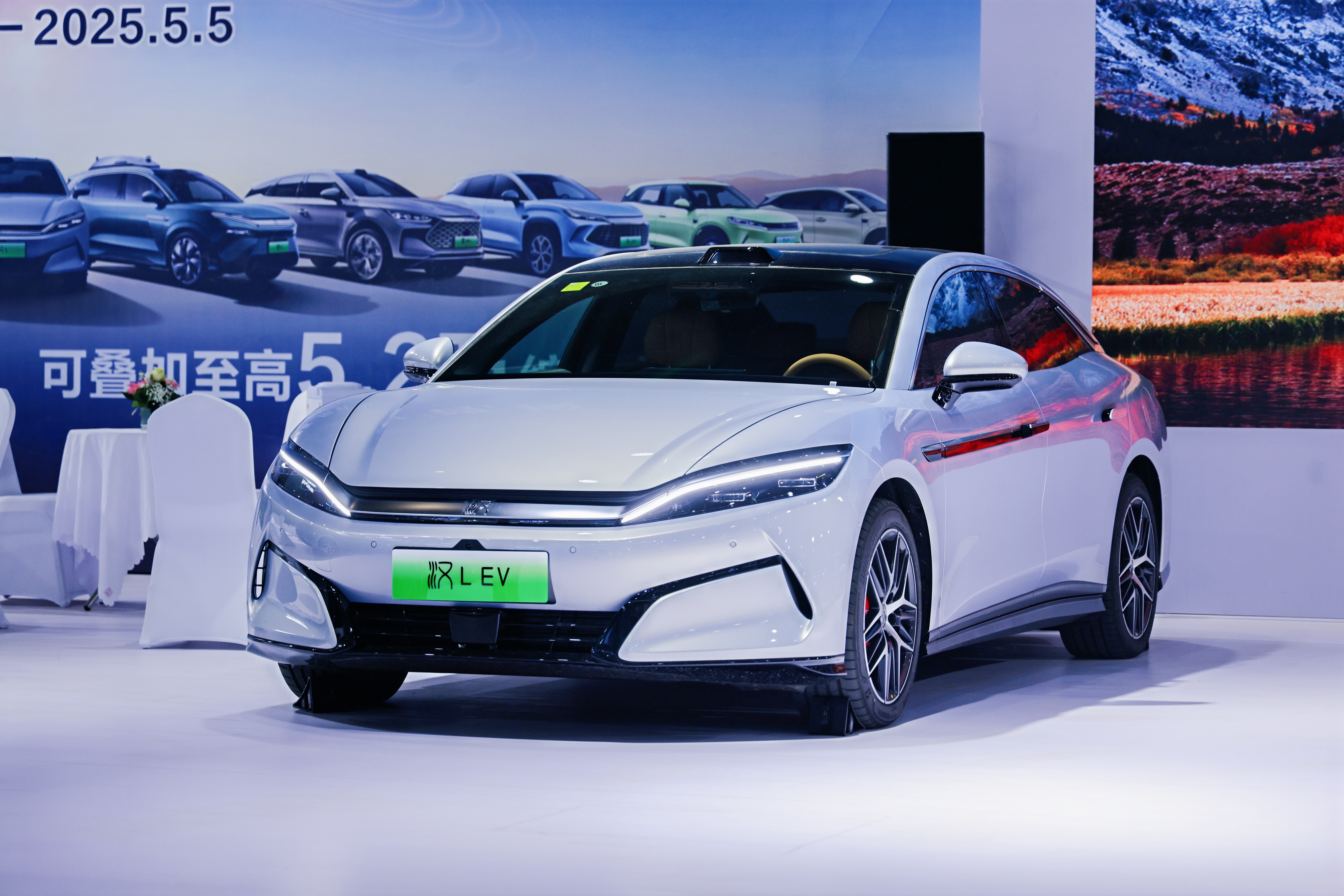 比亚迪双旗舰汉L唐L登陆成都， 新能源赛道再树价值标杆