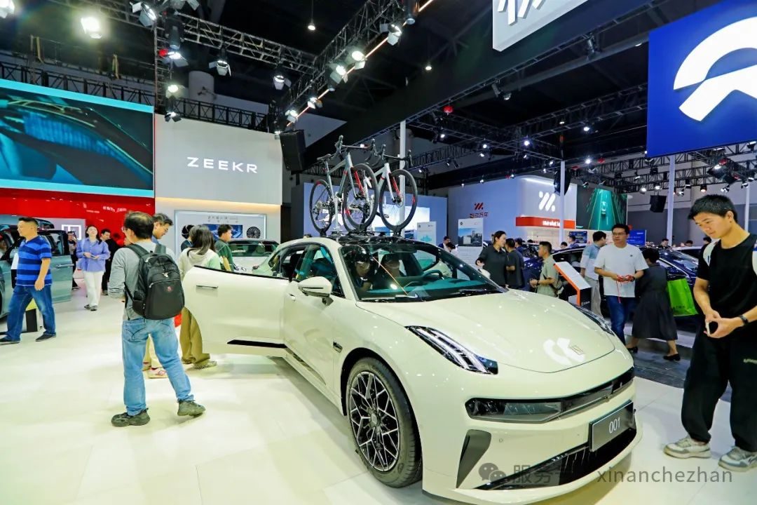 2025第13届西南(成都)国际汽车博览会暨新能源汽车展览会盛大开幕