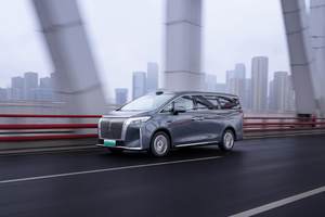 预算30万买MPV？高山8vs腾势D9，谁更能打动消费者？