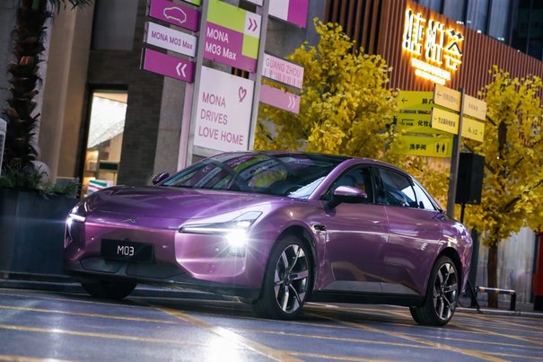 将20万以上AI智能辅助驾驶带入15万级，小鹏MONA M03 Max会爆款吗？