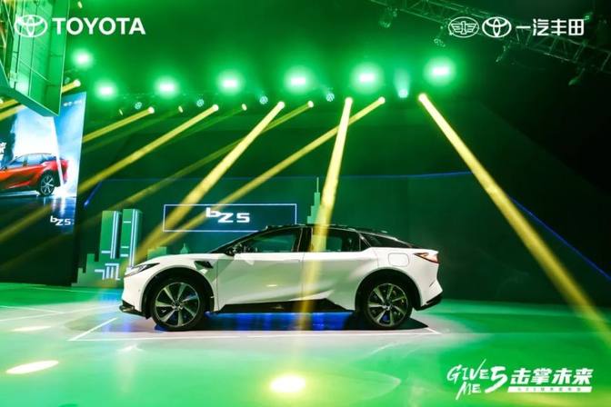 将“安全”刻入造车DNA，一汽丰田bZ5为合资电动车正名