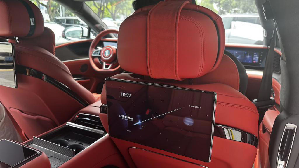仰望U7，“跑车”的另一种答案