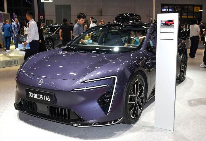 阿维塔06对比极氪007GT，谁更懂年轻人？