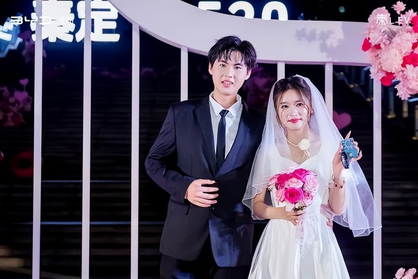 承包“小蛮腰”，买车送婚礼！秦L EV车主太幸福了！