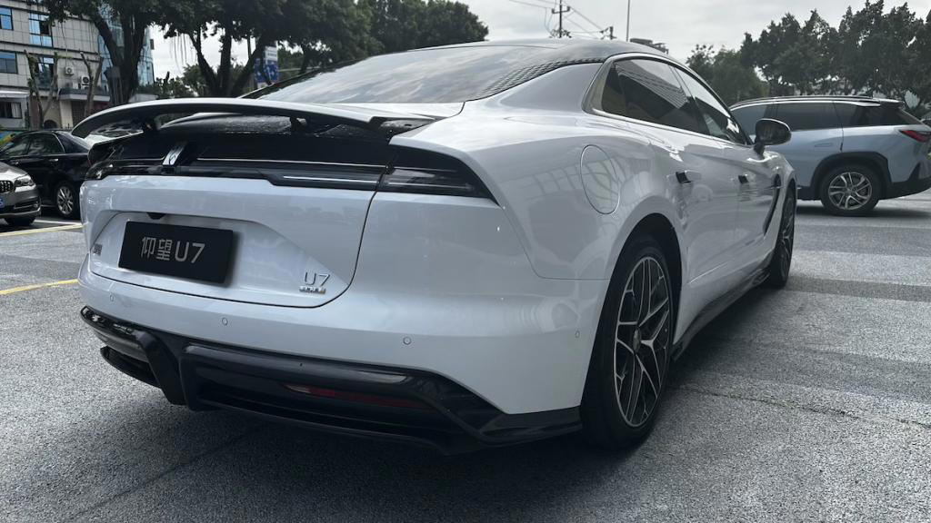 仰望U7，“跑车”的另一种答案