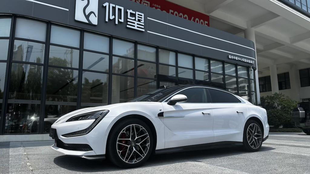仰望U7，“跑车”的另一种答案