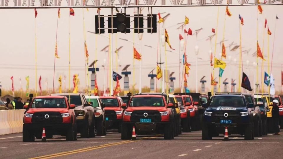 2025中国环塔国际拉力赛开赛 长城V6火炮硬核出征环塔